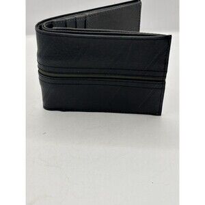 Sak Saum For Freedom Black & Green Justice John Tire Bi Fold Wallet